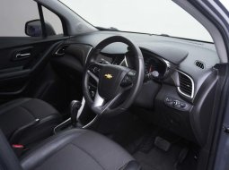 Chevrolet TRAX 1.4 Premier AT 2019 Abu-abu 9