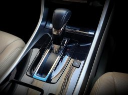 Honda Accord 2.4 VTIL AT Hitam Facelift 2018 5
