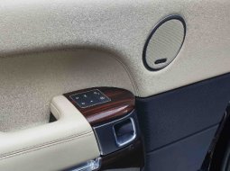 Range Rover 3.0L Vogue SWB Bensin AT 2017 Hitam Metalik 9