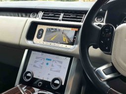 Range Rover 3.0L Vogue SWB Bensin AT 2017 Hitam Metalik 13