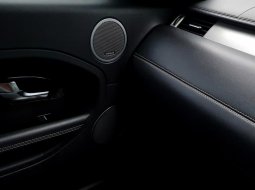 Range Rover Evoque Si4 Dynamic Luxury 2 Door AT 2012 White On Black 6