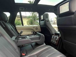 Range Rover 3.0L Vogue SWB Bensin AT 2017 Hitam Metalik 7