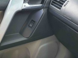 Toyota Land Cruiser PRADO TXL AT 4x4 Bensin 2011 8