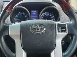 Toyota Land Cruiser PRADO TXL AT 4x4 Bensin 2011 12