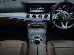 miles11rb!Mercedes Benz E300 Avantgarde Sportstyle (W213) CKD Facelift AT 2019 Hitam Metalik 20