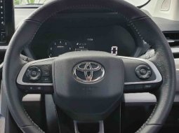 Toyota Avanza Veloz 1.5 Q CVT AT Non TSS Hitam Camera360 Facelift 2021 9