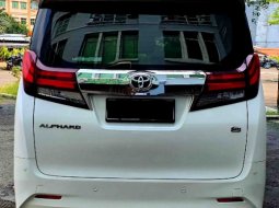 Toyota Alphard 2.5 G ATPM Pilotseat White on Beige 2017 4