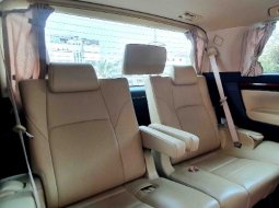 Toyota Alphard 2.5 G ATPM Pilotseat White on Beige 2017 15