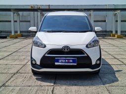 Toyota Sienta V CVT 2019 Putih AT Pajak Panjang
