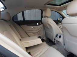 Mercedes Benz C250 Exclusive Line (W205) CKD AT 2015 Black On Beige Like New Condition 3