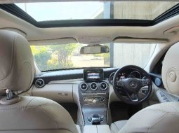 Mercedes Benz C250 Exclusive Line (W205) CKD AT 2015 Black On Beige Like New Condition 5