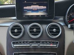 Mercedes Benz C250 Exclusive Line (W205) CKD AT 2015 Black On Beige Like New Condition 8