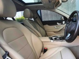 Mercedes Benz C250 Exclusive Line (W205) CKD AT 2015 Black On Beige Like New Condition 9