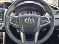 Toyota Kijang Innova 2.4V 2016 Silver AT 8