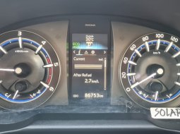Toyota Kijang Innova 2.4V 2016 Silver AT 12