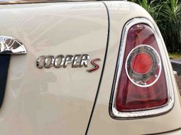 Mini Cooper S 1.6L 2 Door Panoramic AT 2013 Putih 6