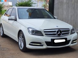 12rban mls Mercedes-Benz C-Class C 300 2012 avantgarde putih cash kredit proses bisa dibantu 1