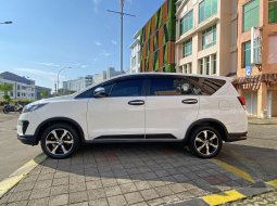 Toyota Venturer 2.4 A/T DSL 2021 dp 7jt innova diesel matic siap tt gan 4