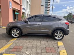 Honda HR-V E CVT 2016 dp 12jt hrv matic siap tt gan 4