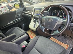Toyota Alphard SC 2012 MPV 5