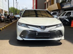 Camry Hybrid 2020 Km 11rb Like NEW Siap Dp 70jt Auto Approved Bosku 5