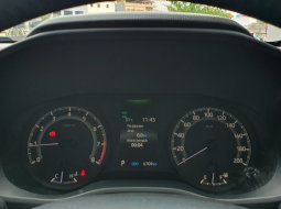 Km6rb Toyota Kijang Innova zenix V 2023 matic hitam bensin pajak panjang cash kredit bisa dibantu 16
