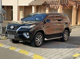 Toyota Fortuner 2.4 VRZ AT 2016 dp 8jt trima tt tkr tambah gan hrg bgs diesel matic