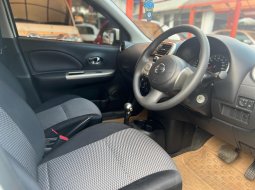 Nissan March 1.2L AT 2018 4