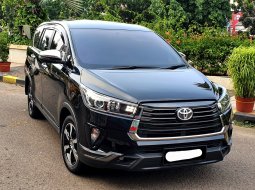 Toyota Venturer 2.4 A/T DSL 2022 matic hitam diesel km22rban cash kredit proses bisa dibantu