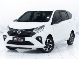 DAIHATSU NEW SIGRA (ICY WHITE SOLID)  TYPE R DELUXE MC 1.2 A/T (2022) 2