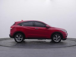Honda HR-V 1.5L E CVT 2018 Merah 2