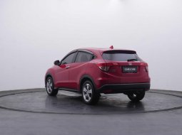 Honda HR-V 1.5L E CVT 2018 Merah 4