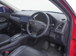Honda HR-V 1.5L E CVT 2018 Merah 8
