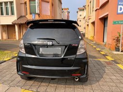 Honda Jazz RS 2013 matic dp 7jt pk motor siap tkr tambah 4