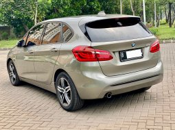 BMW 2 Series 218i 6