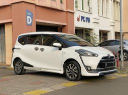 Toyota Sienta Q CVT 2017 dp 9jt pke motor bs tkr tambah 1