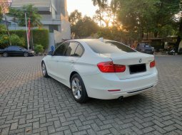 BMW 320i N20 Sport 2014 A/T Putih 5