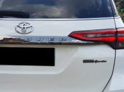 Toyota Fortuner 2.4 TRD AT 2021 putih dp87jt km28ribuan facelift diesel cash kredit proses bisa 7