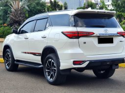 Toyota Fortuner 2.4 TRD AT 2021 putih dp87jt km28ribuan facelift diesel cash kredit proses bisa 11