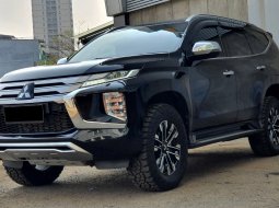 Km13rb Mitsubishi Pajero Sport NewDakar Ultimate 4x4 A/T 2022 hitam cash kredit proses bisa dibantu 3