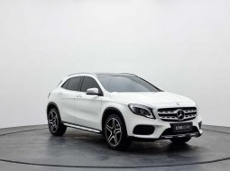 Mercedes-Benz CLA 200 AMG Line 2018 Putih - DP MINIM DAN BUNGA 0% - BISA TUKAR TAMBAH