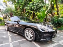 2011 Porsche Panamera 3.6 (300PS) Tangan Satu Km 25 rb Rawatan ATPM Full Original Perfect Condition