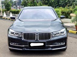 BMW 7 Series 740Li 2018 hitam 15rban mls cash kredit proses bisa dibantu