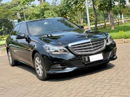 Mercedes-Benz E-Class E 200 3