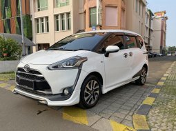 Toyota Sienta Q CVT 2017 dp 9jt bs pke motor