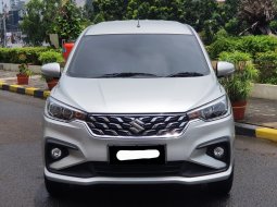 Suzuki Ertiga Hybrid 2022 matic silver km 9 ribuan cash kredit proses bisa dibantu