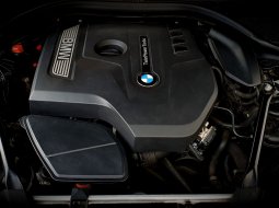 BMW 5 Series 530i 2017 hitam km 16rban dp100jt cash kredit proses bisa dibantu 8
