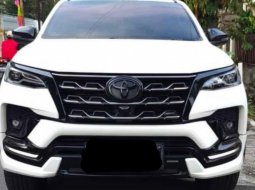 Toyota Fortuner 2.4 Automatic 2016 SUV 1