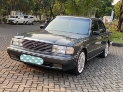 Toyota Crown Super Saloon 1