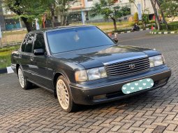 Toyota Crown Super Saloon 3